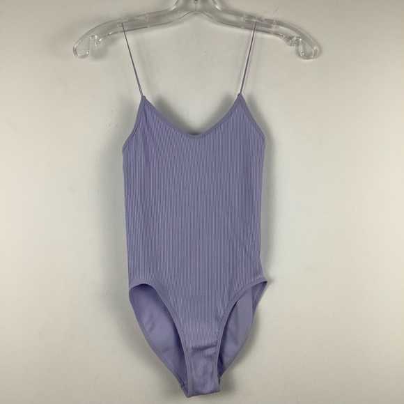 UO Bungee Strap Ribbed Bodysuit in Lilac Purple - Picture 2 of 7
